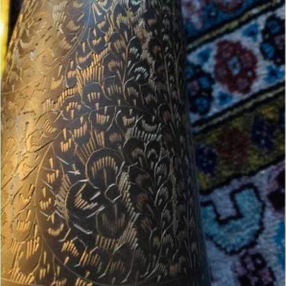 Two handmade Persian brass vase golden /Black 10*40 cm - Picture 11 of 12